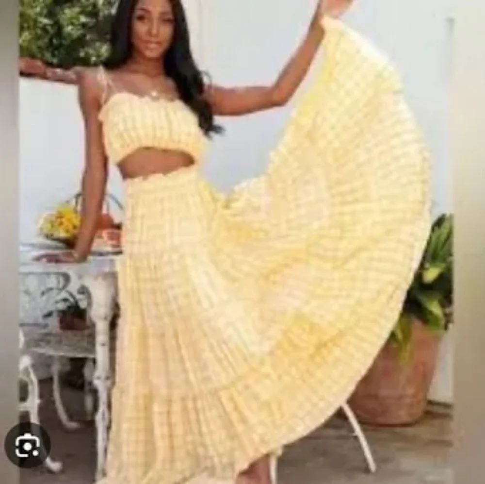 Vici Yellow Two Piece Skirt Set - Picture 16 of 16